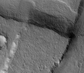Faulting of Martian crust
